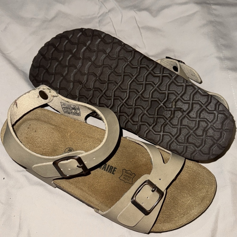 Sandals - Picture 3 of 3